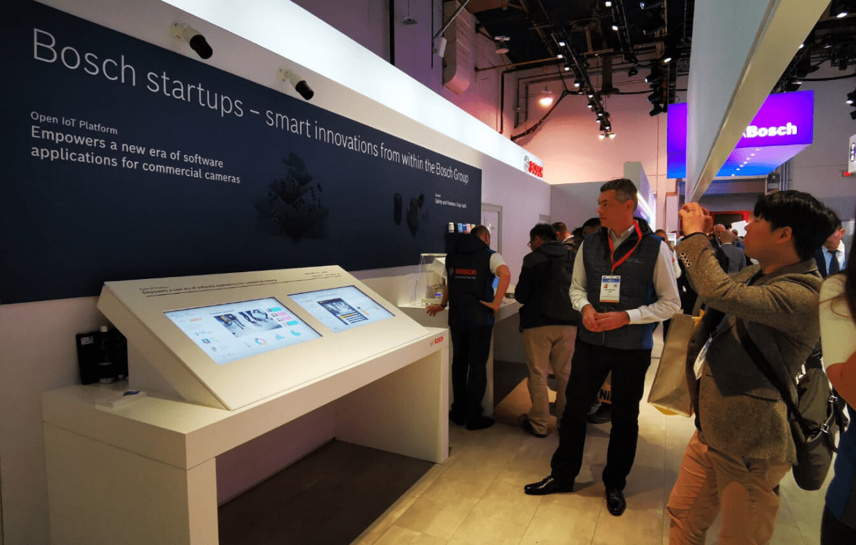 Azena The easiest way to your IP camera app Visage Technologies